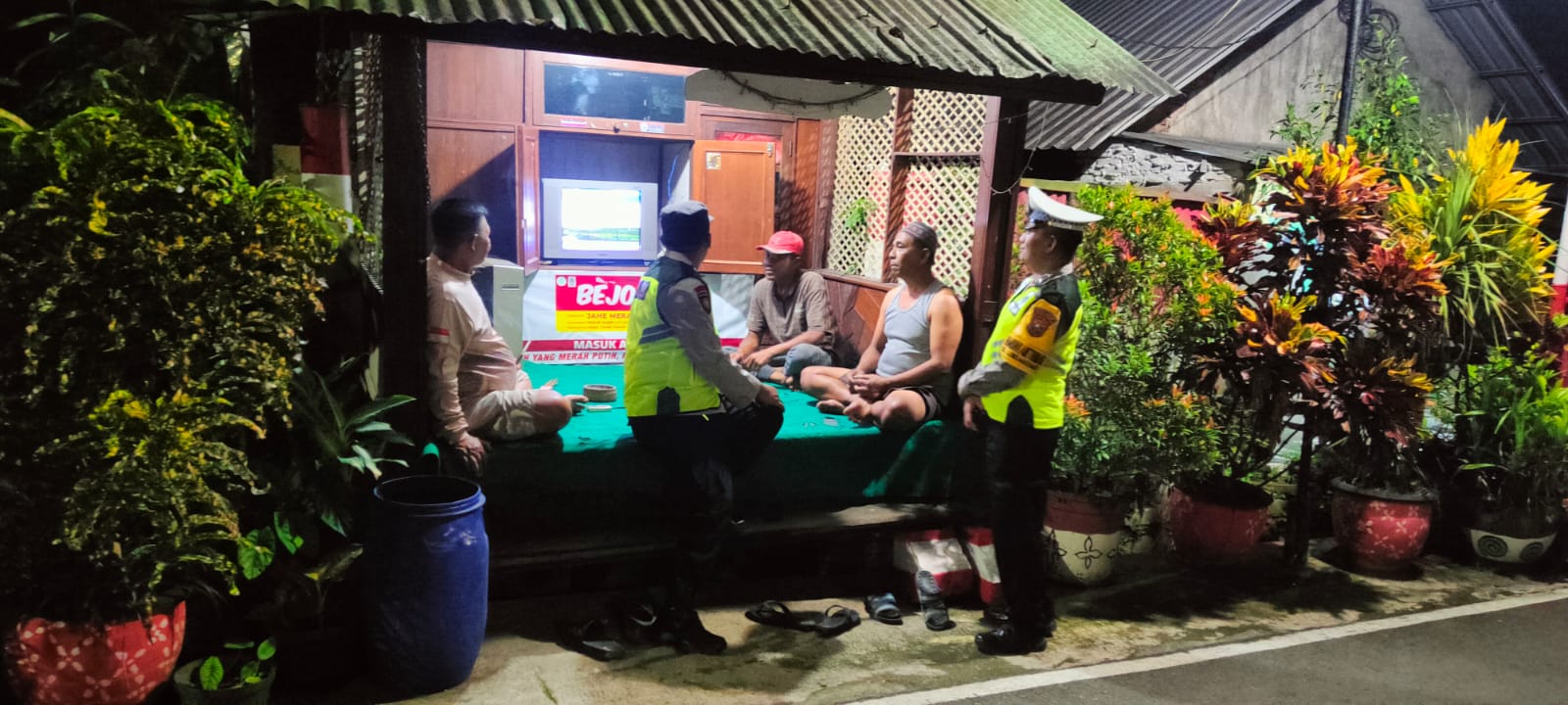 Polisi di Malang Tingkatkan Patroli Permukiman, Dorong Siskamling Aktif