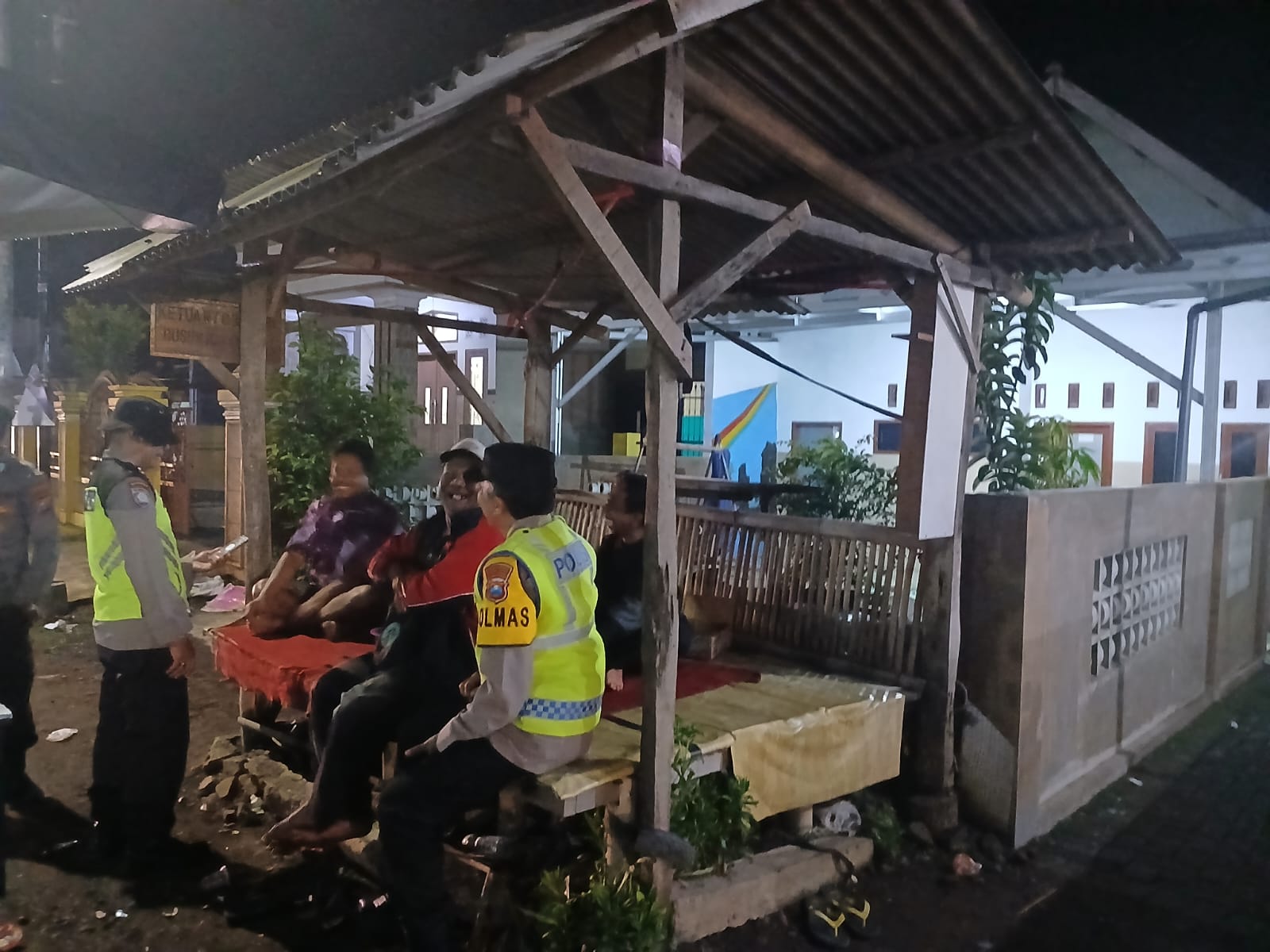 Dekatkan Polisi dan Masyarakat, Polres Malang Gelar Patroli Dialogis Bersama Warga