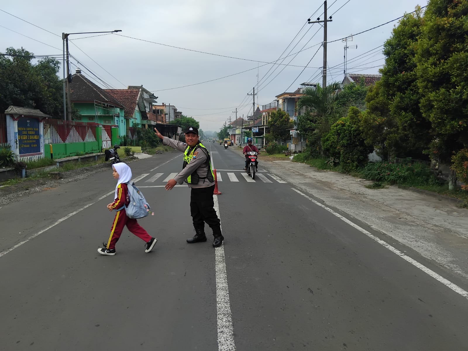 Polisi di Malang Perkuat Patroli Pagi, Fokus Kawal Keselamatan Pelajar