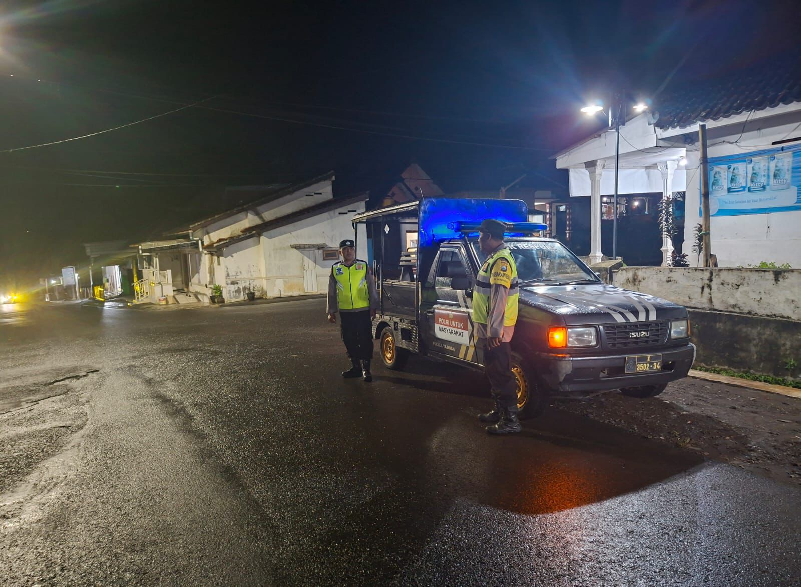 Patroli Malam Ramadan, Polisi Jaga Kamtibmas di Kabupaten Malang