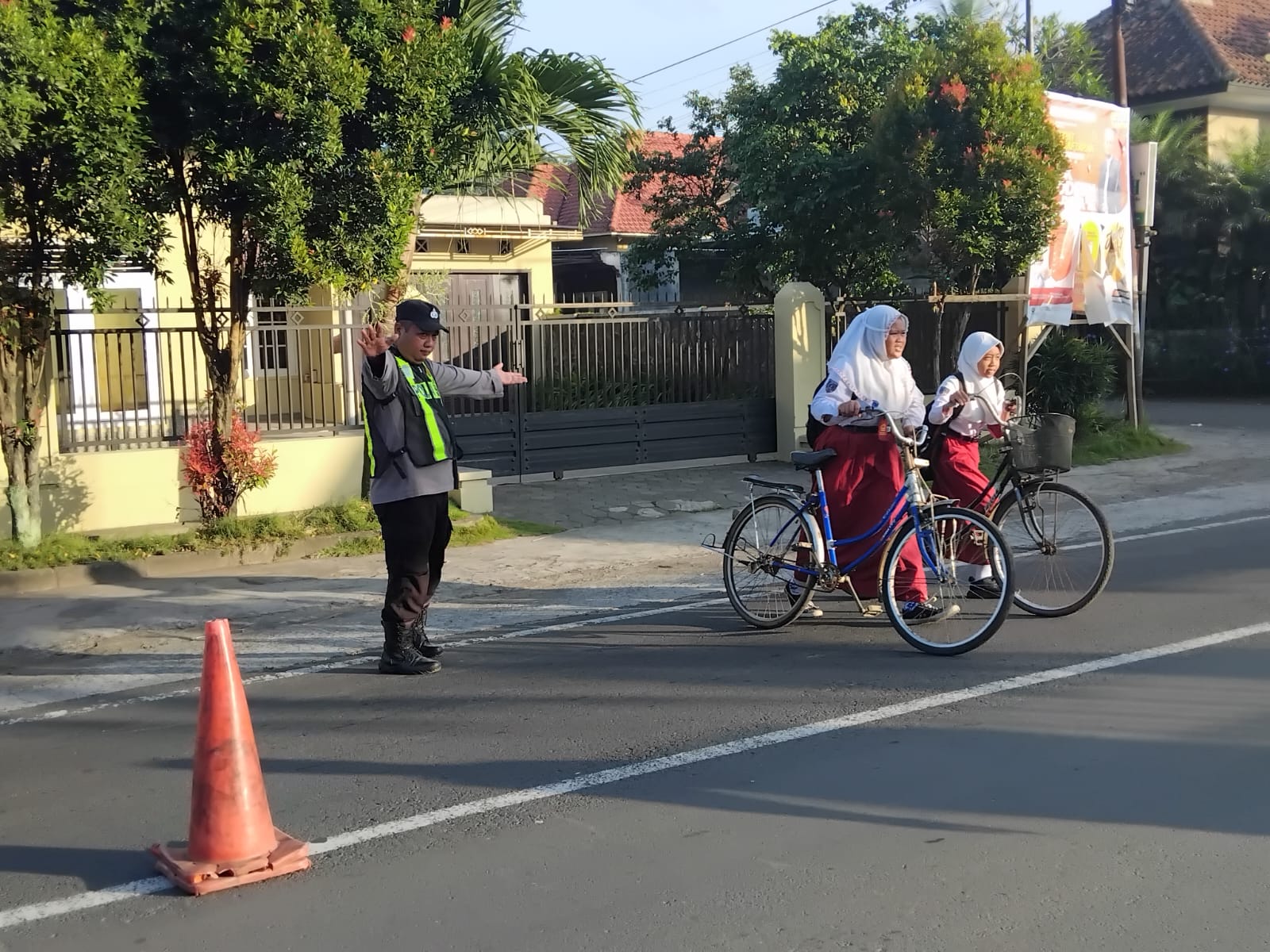 Patroli Pagi Ditingkatkan, Polres Malang Prioritaskan Keselamatan Pelajar