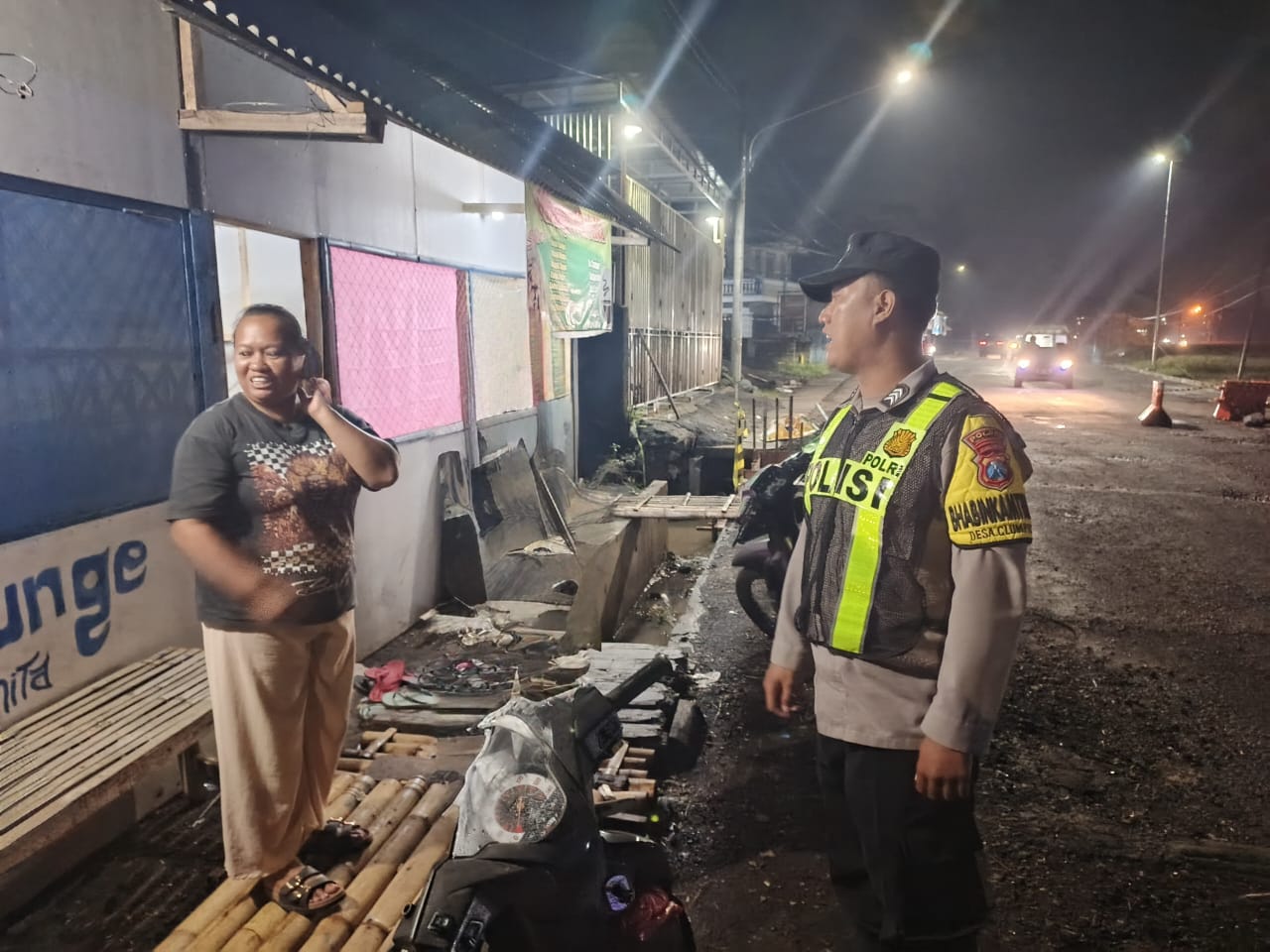 Patroli Dialogis Digencarkan, Polres Malang Perkuat Komunikasi dengan Warga