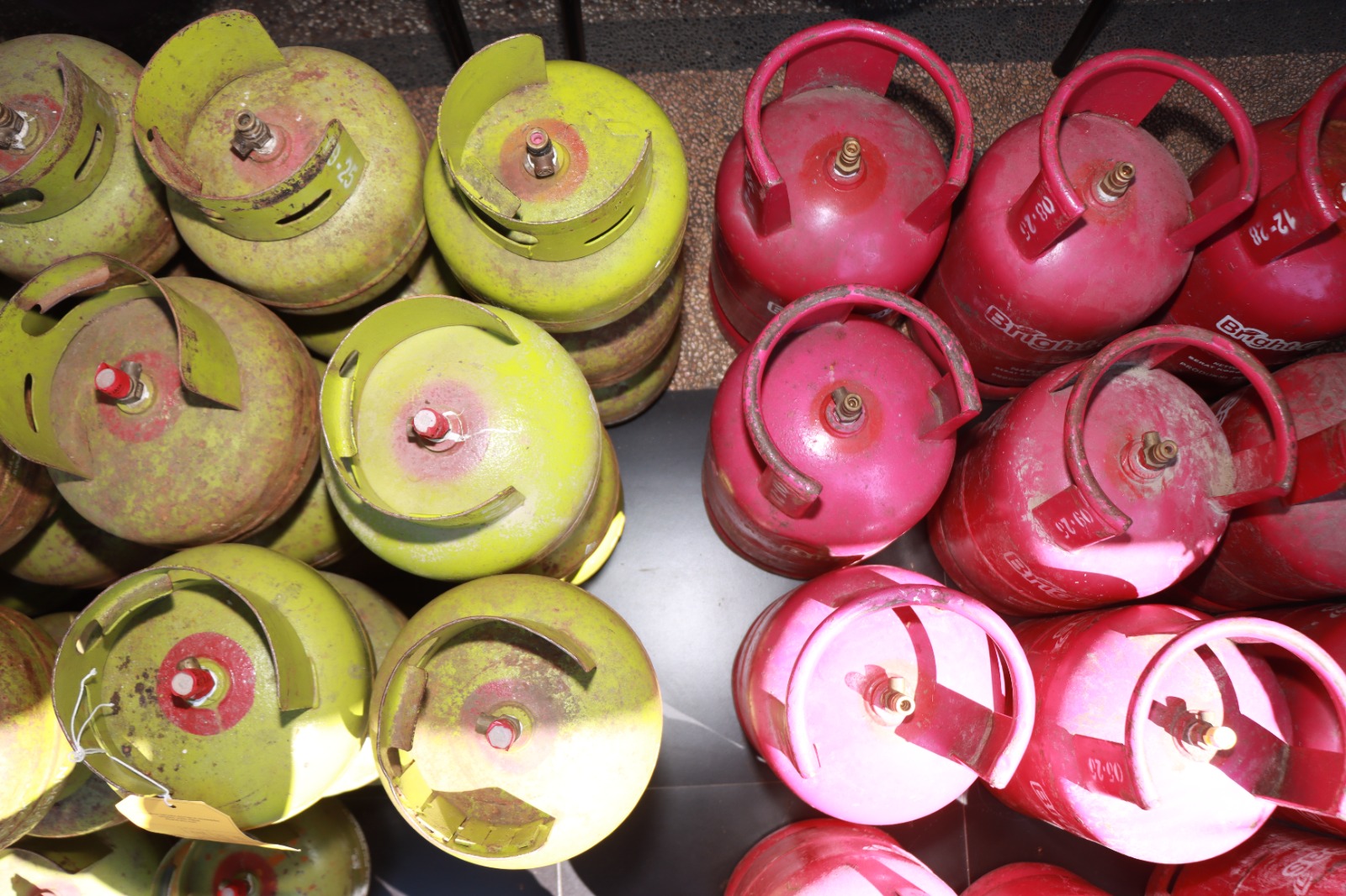 Polres Malang Amankan 106 Tabung LPG Subsidi dalam Kasus Pengoplosan ke Bright Gas 12 Kg