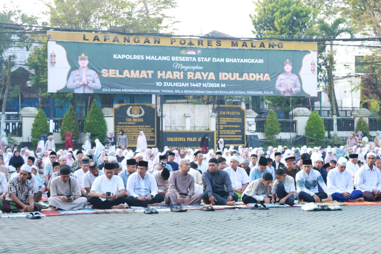 Ratusan Jemaah Ikuti Salat Iduladha 1447 H di Polres Malang