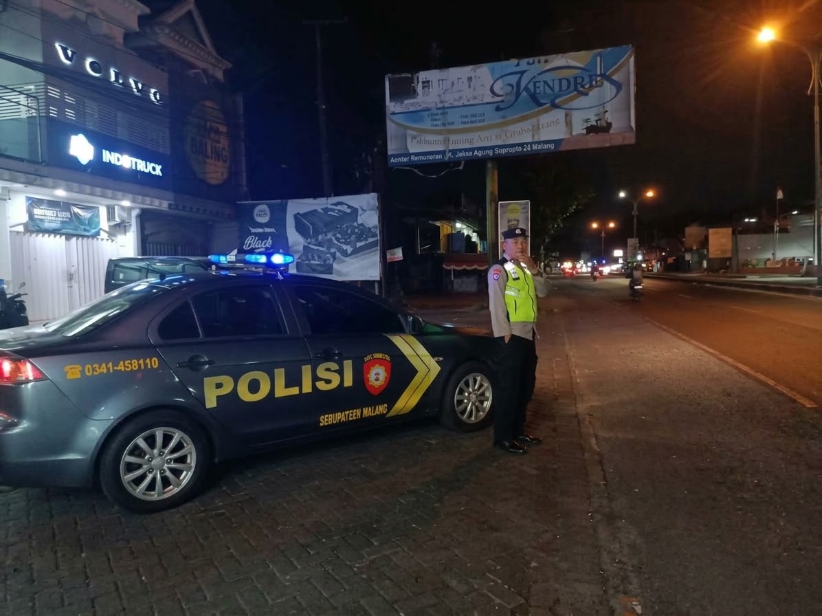 Polres Malang Tingkatkan Patroli Malam untuk Jaga Keamanan Warga
