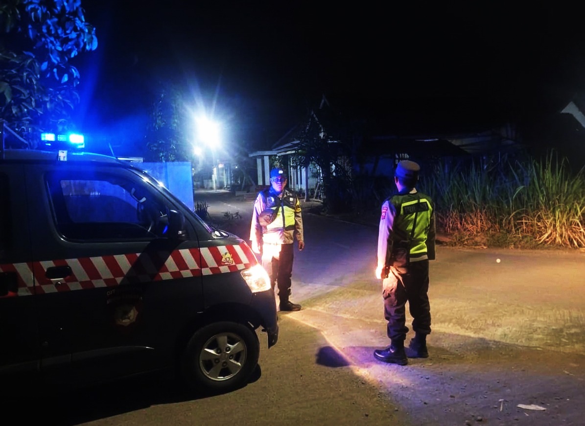 Cegah Kriminalitas saat Warga Beristirahat, Polisi Sisir Permukiman Malang