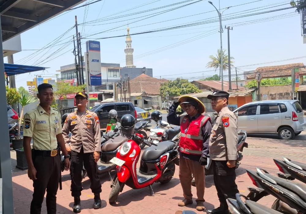 Antisipasi Kejahatan di Pusat Aktivitas Ekonomi, Polres Malang Intensifkan Patroli