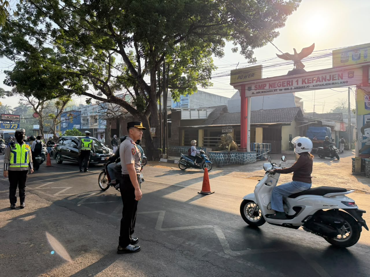 377 Personel Dikerahkan, Polres Malang Optimalkan Pelayanan Pagi di Jalan