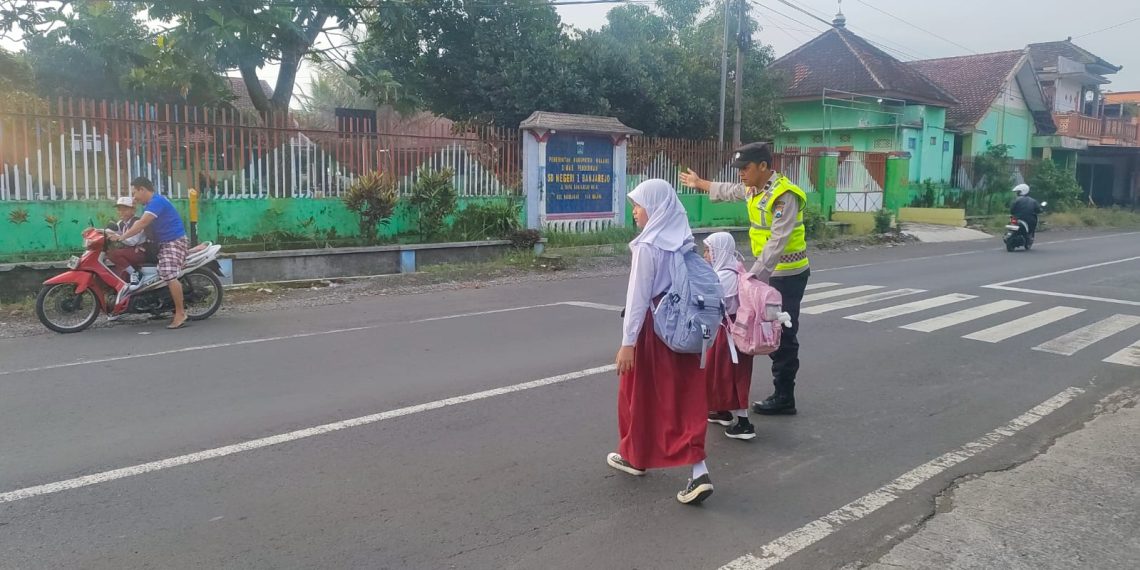 Polres Malang Perkuat Patroli Pagi, Keselamatan Pelajar Jadi Prioritas