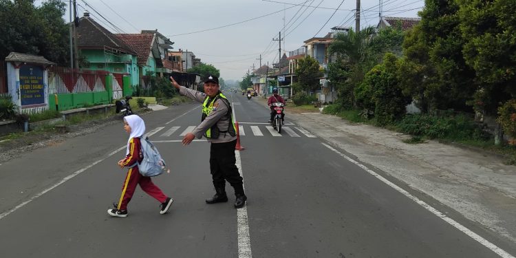 Polisi di Malang Perkuat Patroli Pagi, Fokus Kawal Keselamatan Pelajar