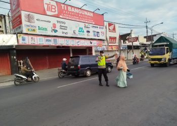 Polisi Hadir Sejak Pagi, Patroli Diperkuat untuk Bantu Aktivitas Warga di Malang