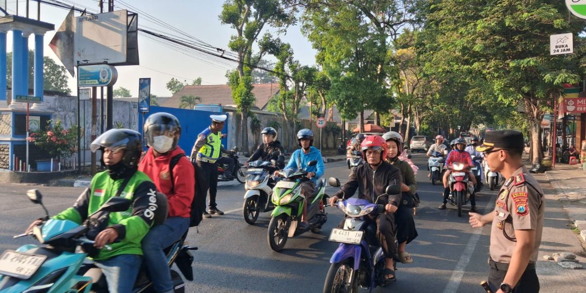 Kapolres Malang Cek Pelayanan Pagi, Pastikan Polisi Hadir di Jalan